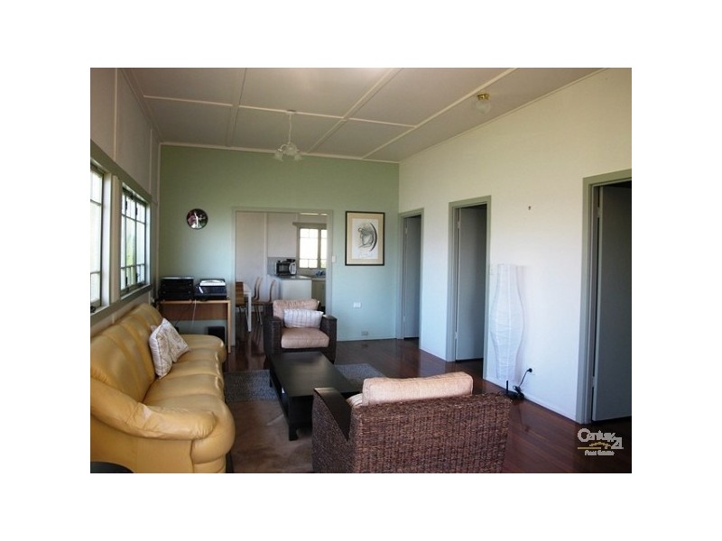 10 Brake Street, Burleigh Heads QLD 4220