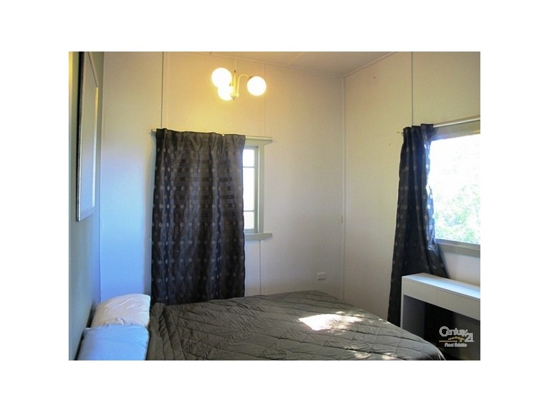 10 Brake Street, Burleigh Heads QLD 4220