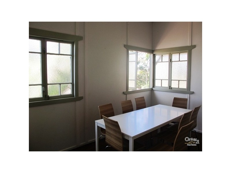 10 Brake Street, Burleigh Heads QLD 4220