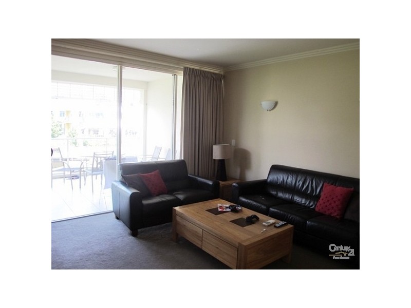 251 Varsity Parade, Varsity Lakes QLD 4227