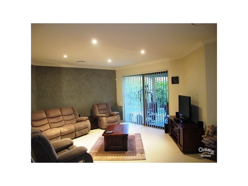 12 Torrey Place, Robina QLD 4226