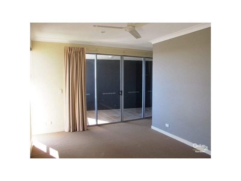 16/10 Valbonne Street, Varsity Lakes QLD 4227