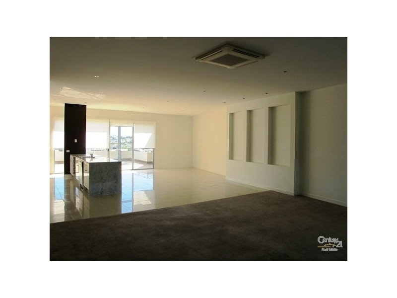 17/10 Valbonne Street, Varsity Lakes QLD 4227