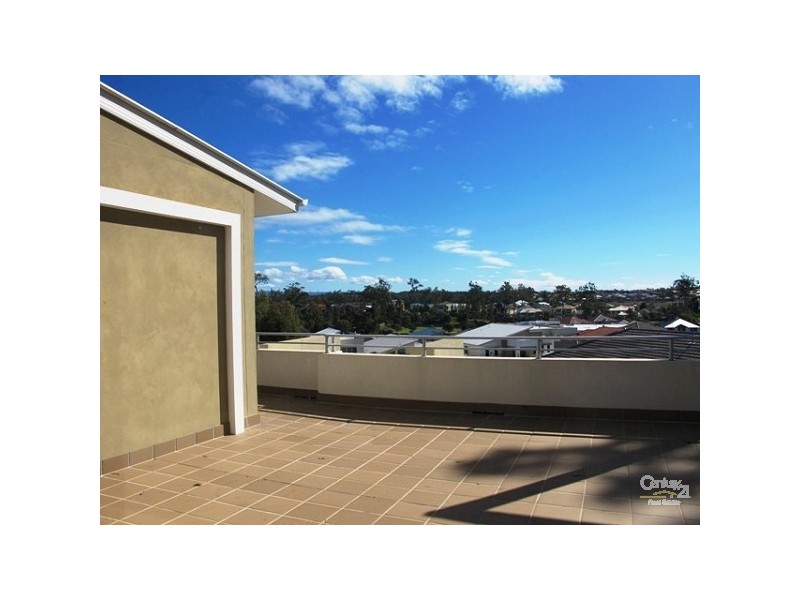 17/10 Valbonne Street, Varsity Lakes QLD 4227