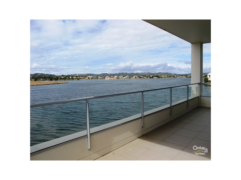 Villa 1/255 Varsity Parade, Varsity Lakes QLD 4227