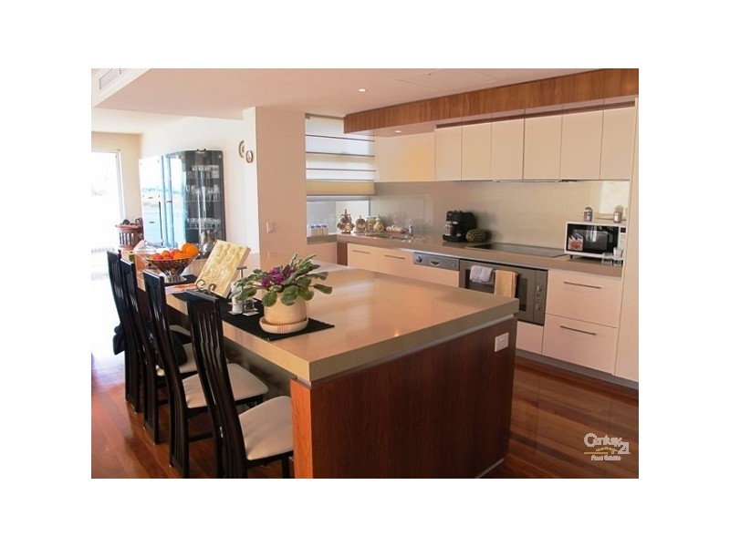 Villa 1/255 Varsity Parade, Varsity Lakes QLD 4227