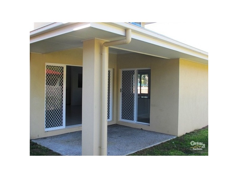 2 Pauls Lane, Varsity Lakes QLD 4227