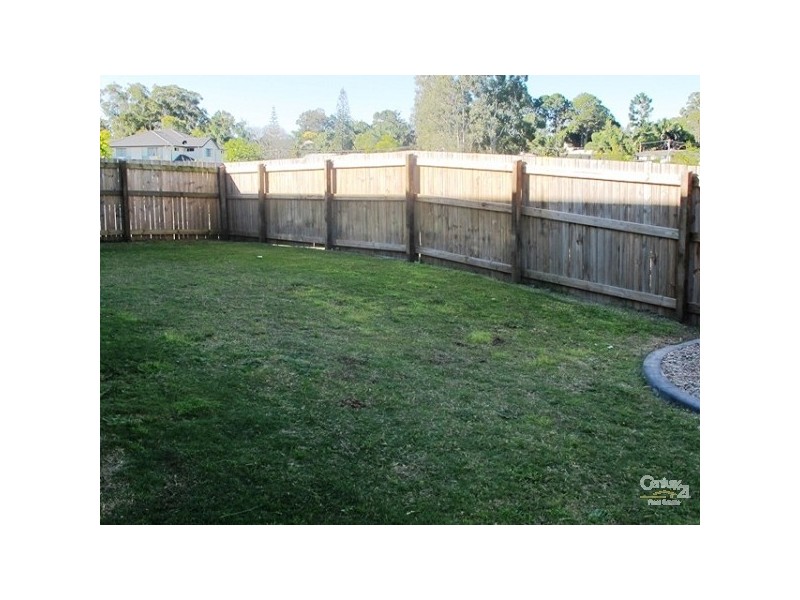 2 Pauls Lane, Varsity Lakes QLD 4227