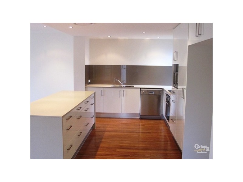 7/17 Great Southern Drive, Robina QLD 4226