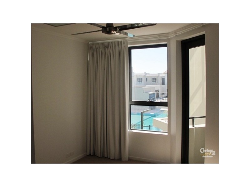 Varsity Lakes QLD 4227