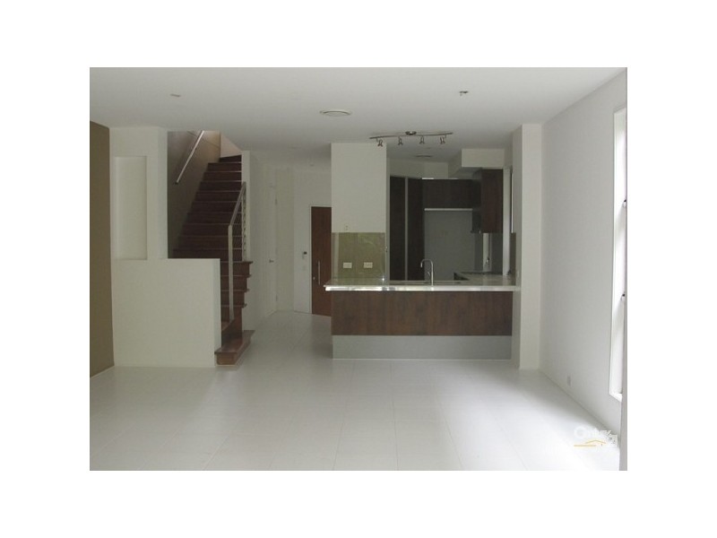 Varsity Lakes QLD 4227