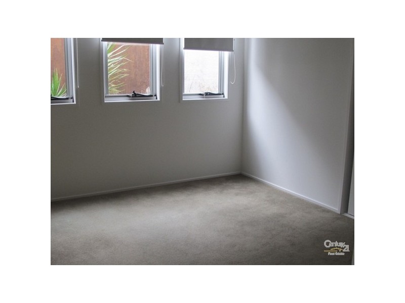 Varsity Lakes QLD 4227