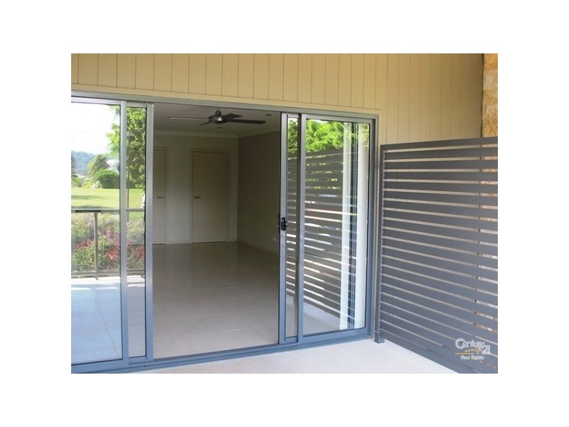 18 Menton Avenue, Varsity Lakes QLD 4227