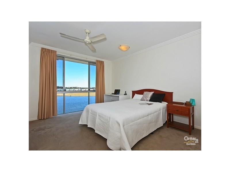 Varsity Lakes QLD 4227