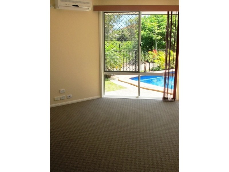 1 Nypa Place, Robina QLD 4226