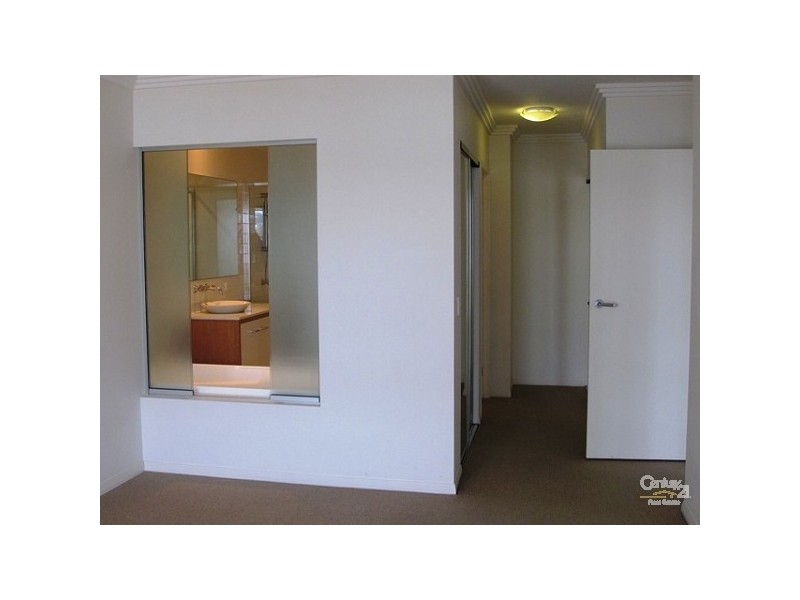 201 Varsity Parade, Varsity Lakes QLD 4227