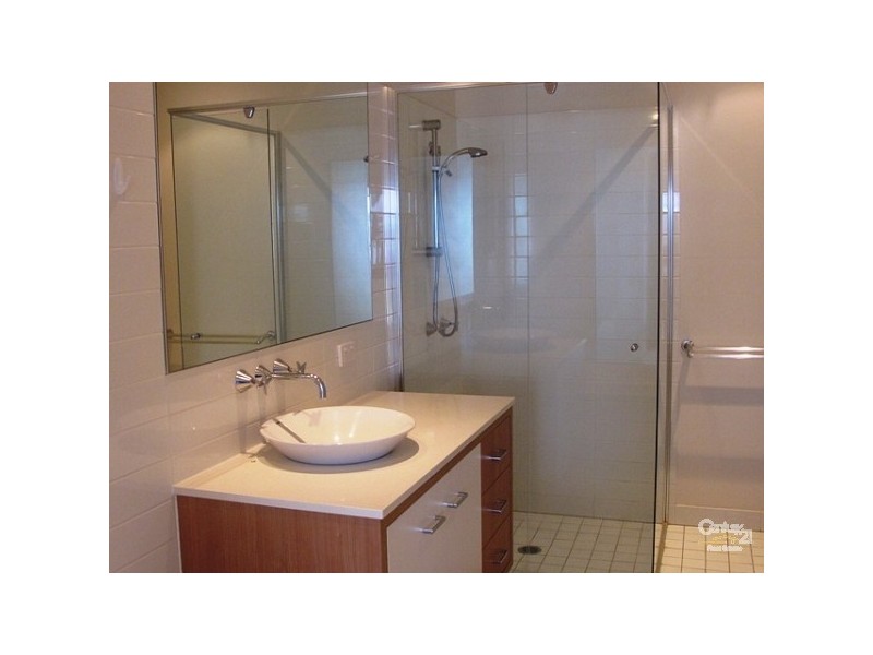 201 Varsity Parade, Varsity Lakes QLD 4227