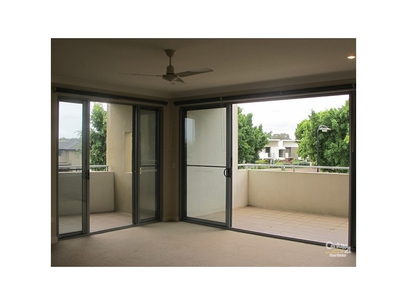 14/10 Valbonne Avenue, Varsity Lakes QLD 4227