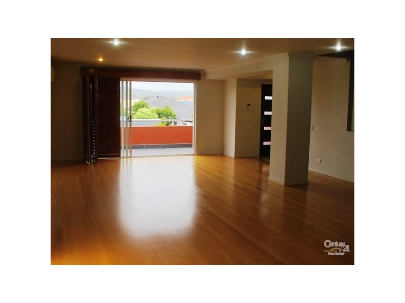 2/18 Tourangeau Crescent, Varsity Lakes QLD 4227