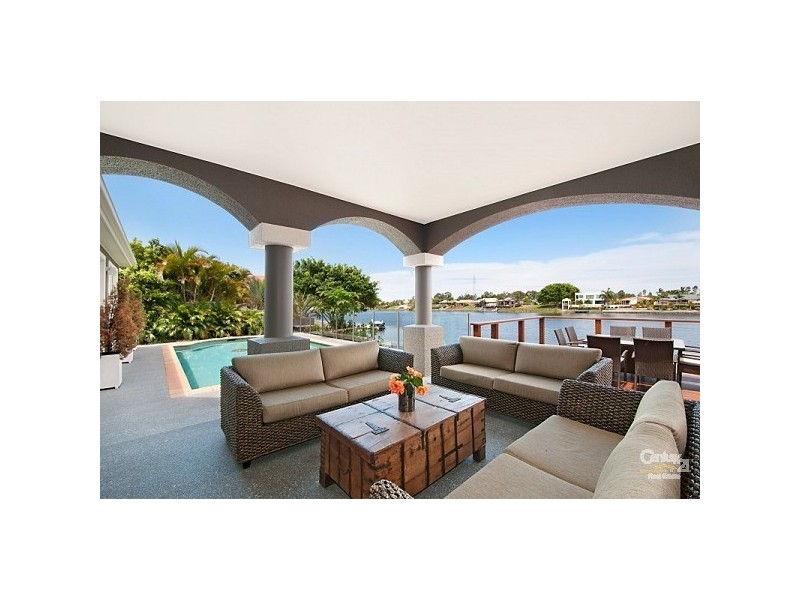 Clear Island Waters QLD 4226