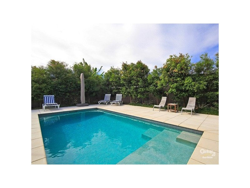 28 Yarraville Street, Robina QLD 4226