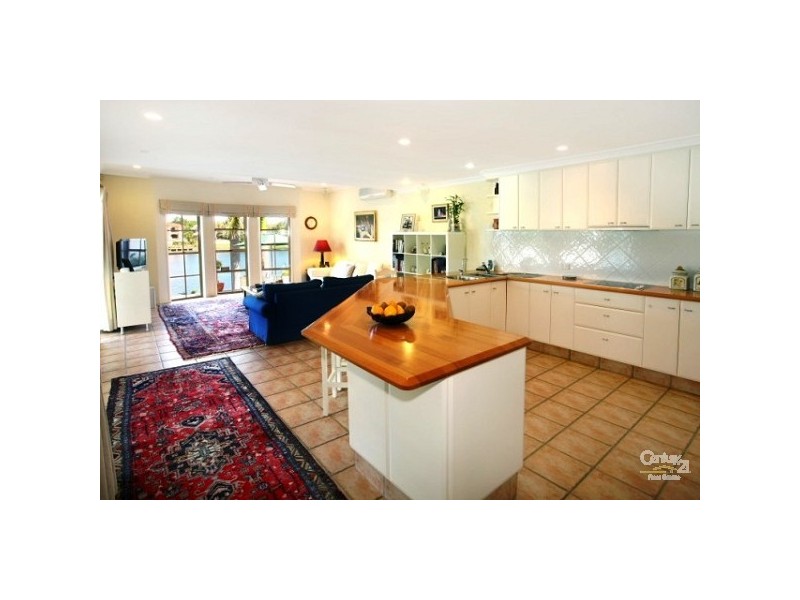 58 Bollard Circuit, Clear Island Waters QLD 4226