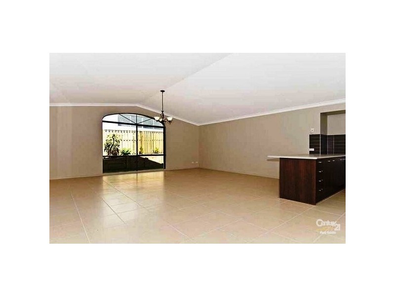 102 Observatory Drive, Reedy Creek QLD 4227