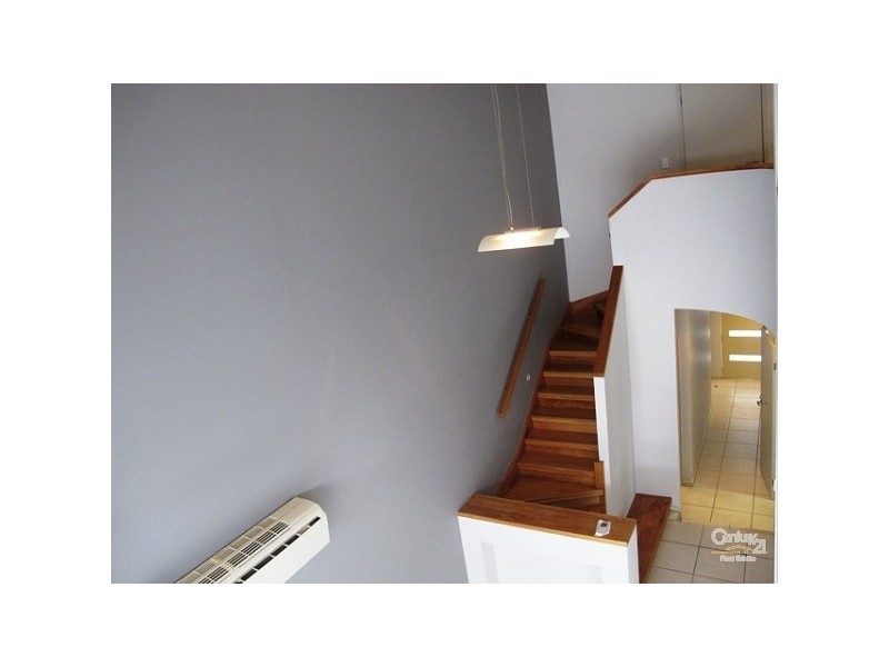 2/26 Moores Crescent, Varsity Lakes QLD 4227