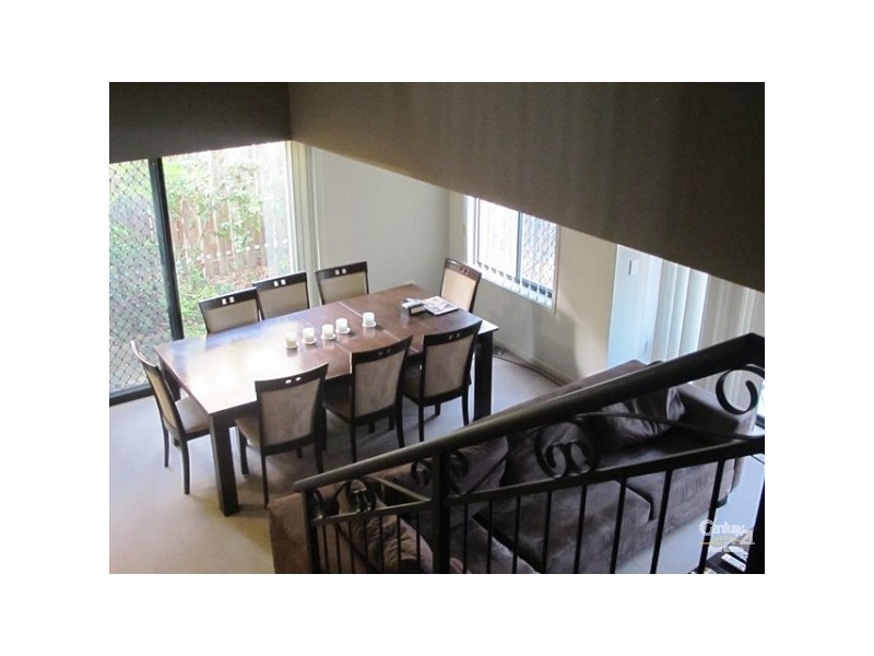 12/2 Geraldton Drive, Varsity Lakes QLD 4227