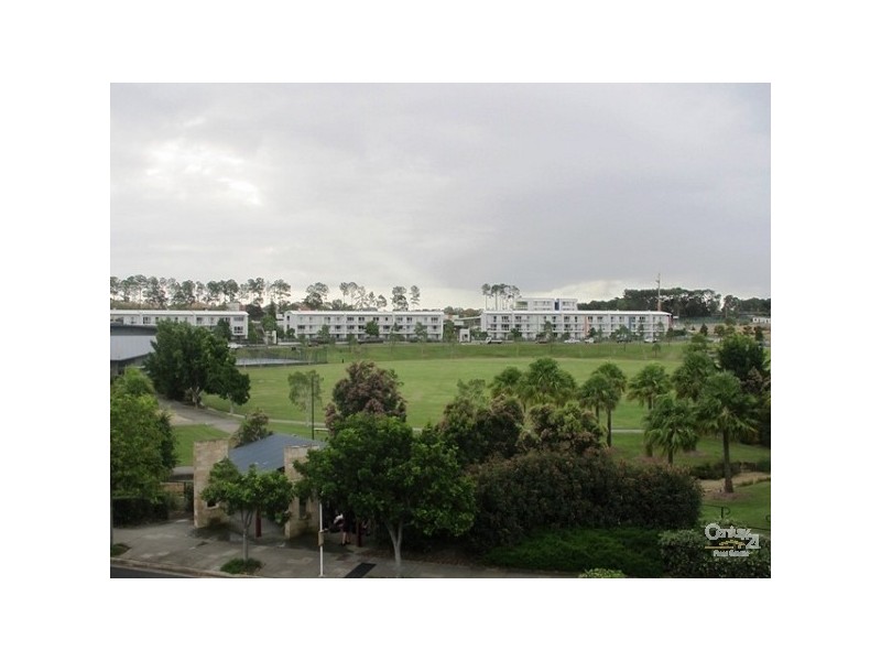 167/1-9 Moores Crescent CHANCELLOR LAKESIDE, Varsity Lakes QLD 4227