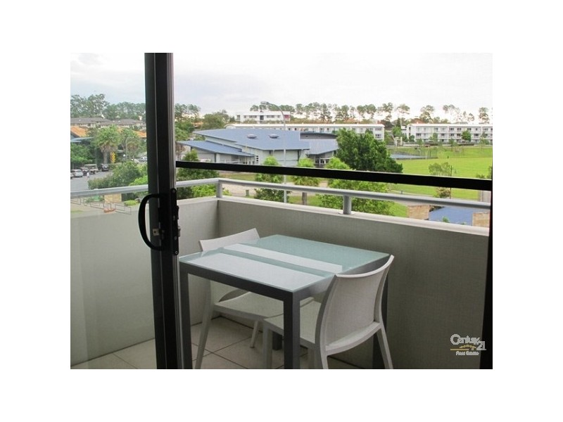 167/1-9 Moores Crescent CHANCELLOR LAKESIDE, Varsity Lakes QLD 4227