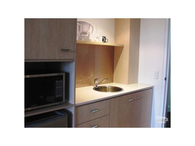 167/1-9 Moores Crescent CHANCELLOR LAKESIDE, Varsity Lakes QLD 4227