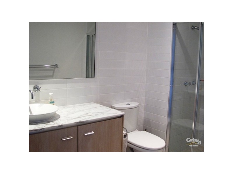 167/1-9 Moores Crescent CHANCELLOR LAKESIDE, Varsity Lakes QLD 4227