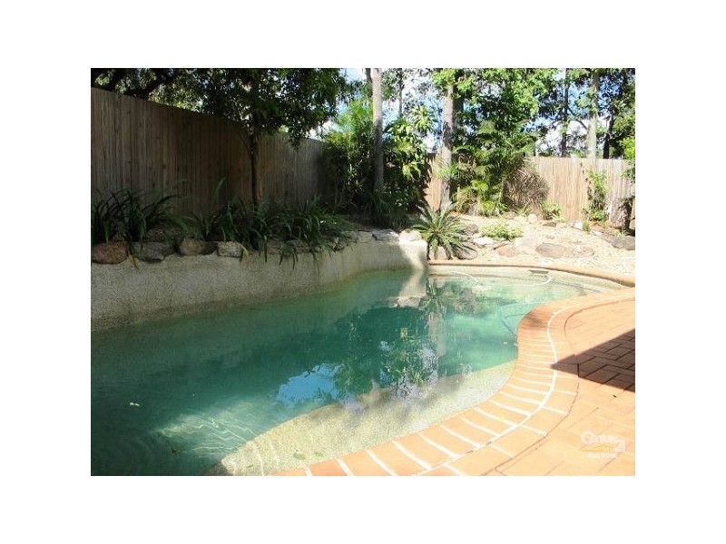 18 Kensington Street, Robina QLD 4226