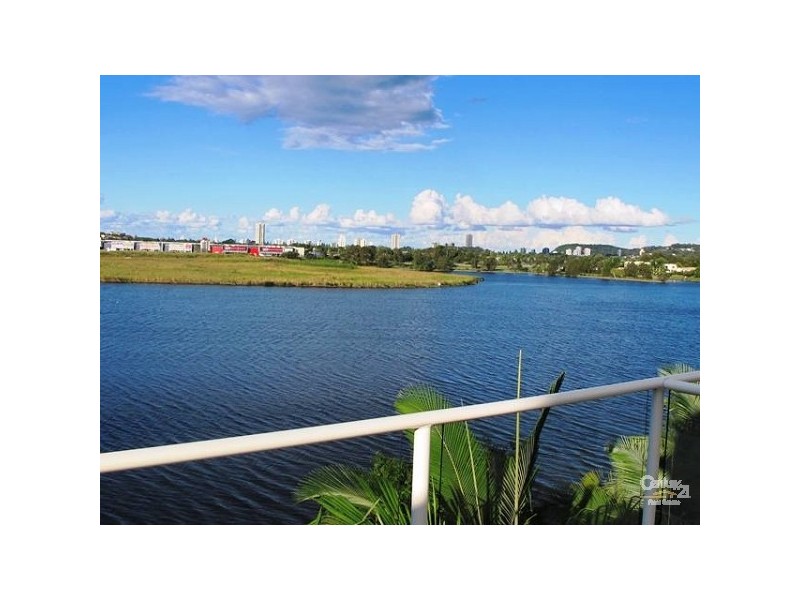 251 Varsity Parade, Varsity Lakes QLD 4227