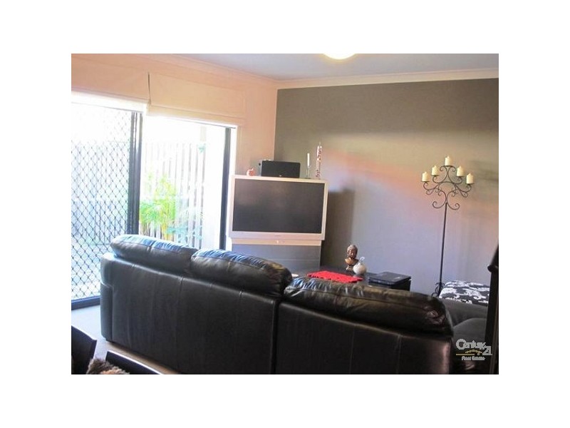 9/2 Geraldton Drive, Varsity Lakes QLD 4227