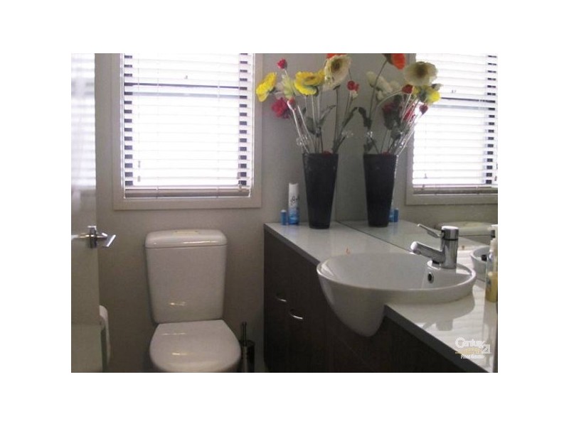 9/2 Geraldton Drive, Varsity Lakes QLD 4227