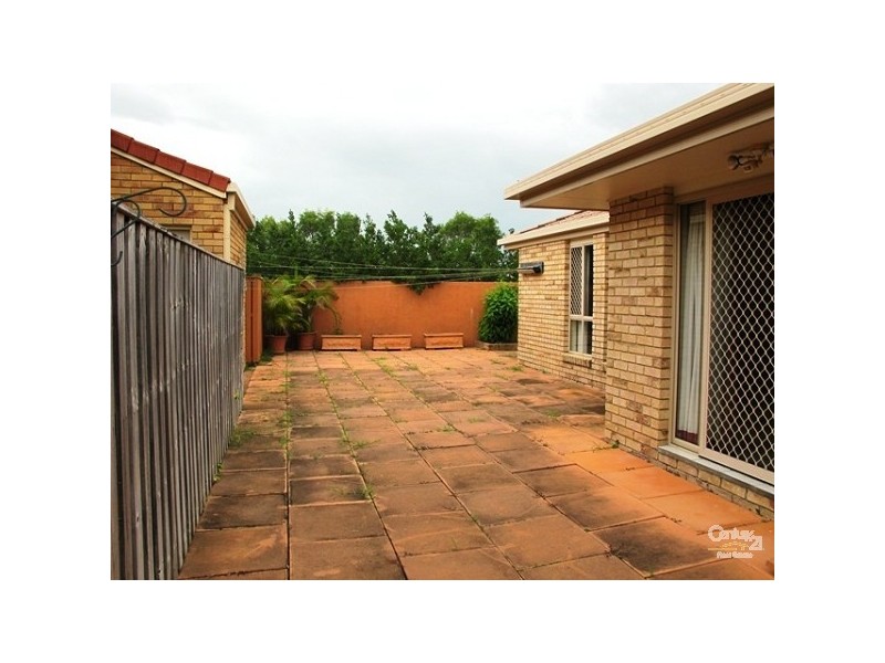 7 Illinois Court, Varsity Lakes QLD 4227