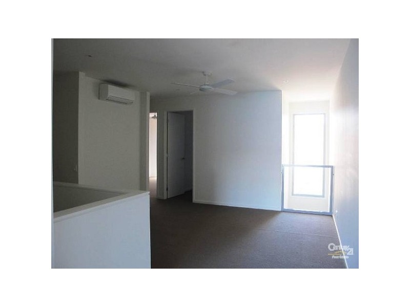 Varsity Lakes QLD 4227
