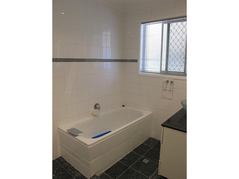 6 Newstead Street, Burleigh Waters QLD 4220