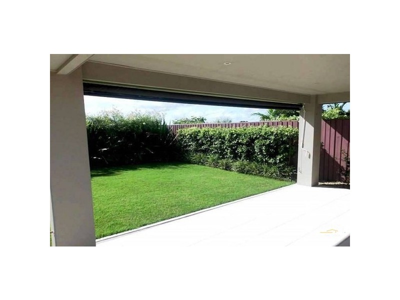 1 Silvermaple Street, Robina QLD 4226