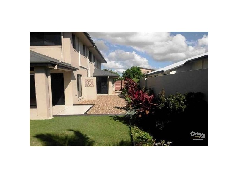 1 Silvermaple Street, Robina QLD 4226