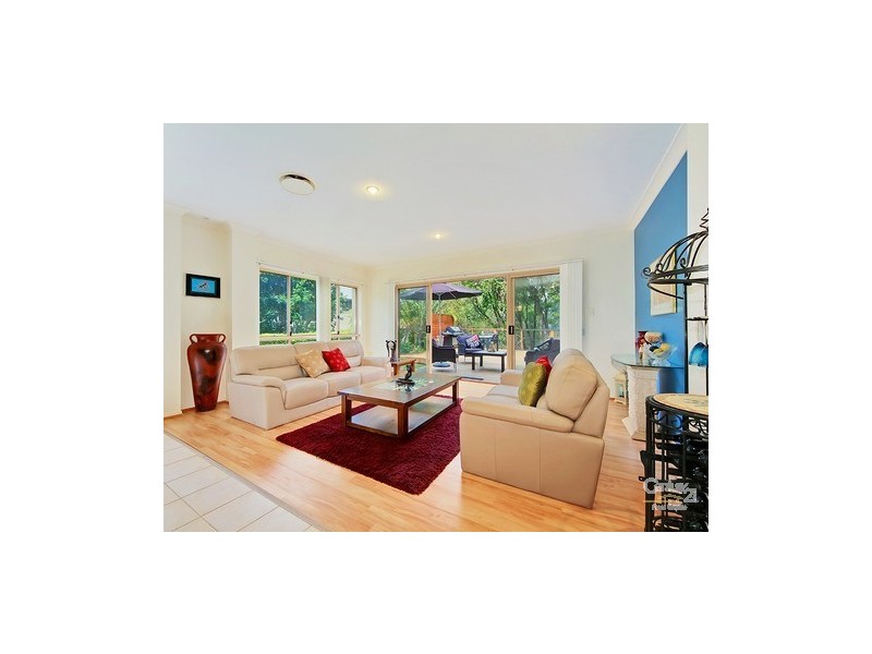 5 Tea Gardens Place, Robina QLD 4226