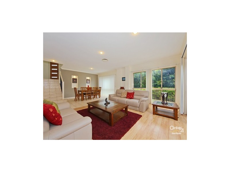 5 Tea Gardens Place, Robina QLD 4226