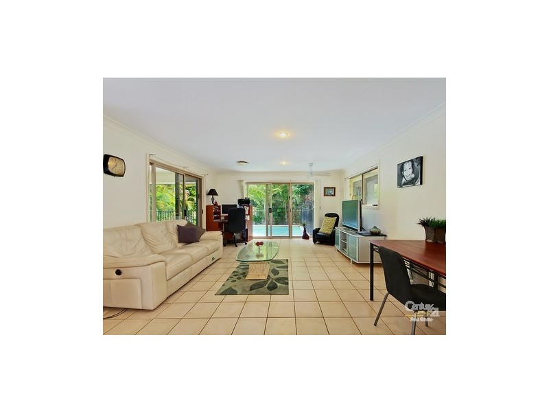 5 Tea Gardens Place, Robina QLD 4226