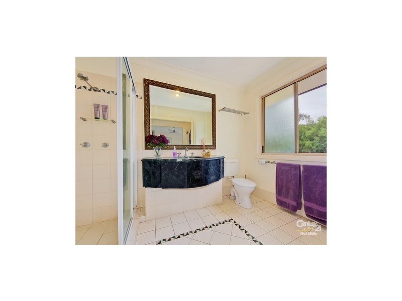 5 Tea Gardens Place, Robina QLD 4226