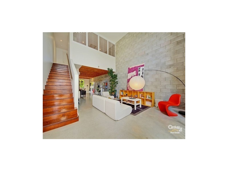 10 Watts Drive, Varsity Lakes QLD 4227