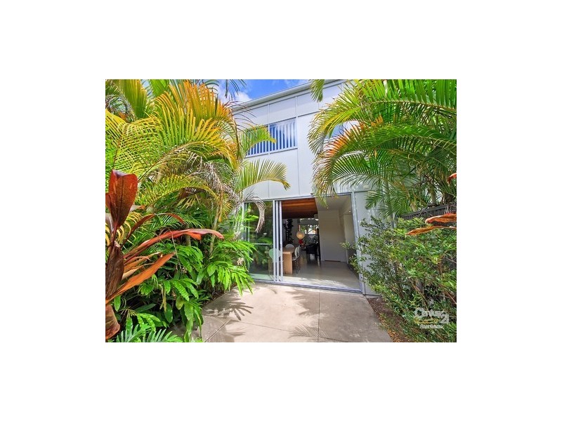10 Watts Drive, Varsity Lakes QLD 4227