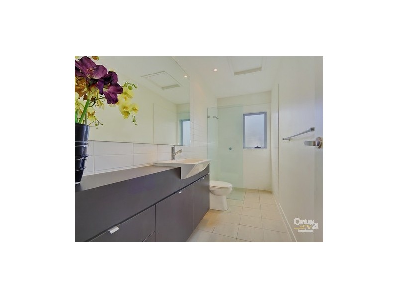 10 Watts Drive, Varsity Lakes QLD 4227