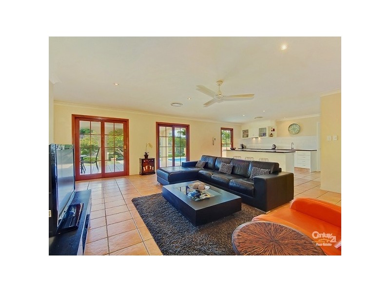 26 Lancelin Drive, Mermaid Waters QLD 4218